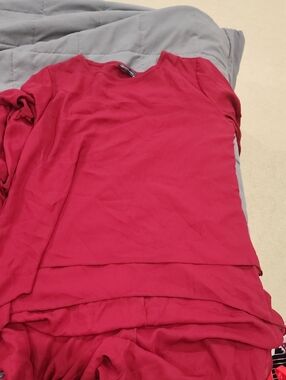 Women's Layered-Hem Long Sleeve Tee - Crimson